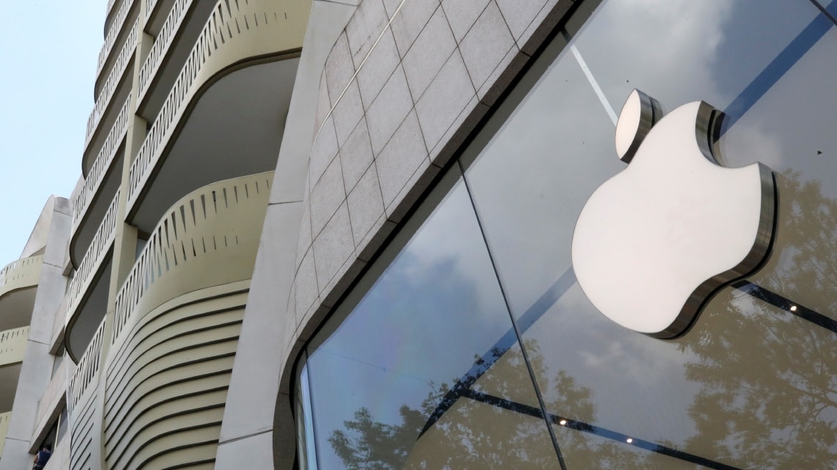 UK Reportedly Orders Apple to Give it Access to Users' Encrypted Accounts